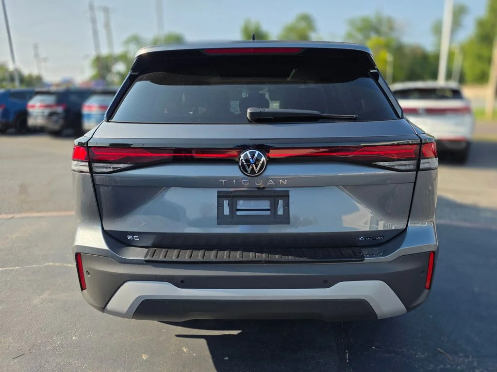 2026 Volkswagen Tiguan SE - Photo 6