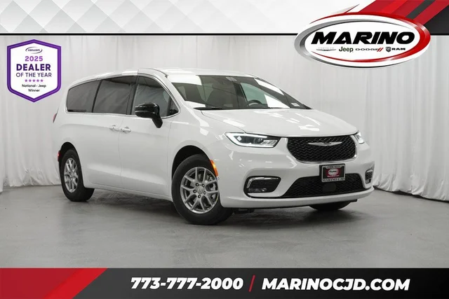 2026 Chrysler Pacifica Select