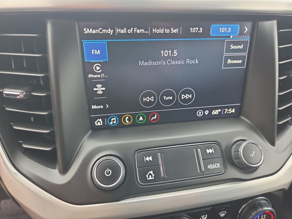 Used 2023 White GMC SLE image 18