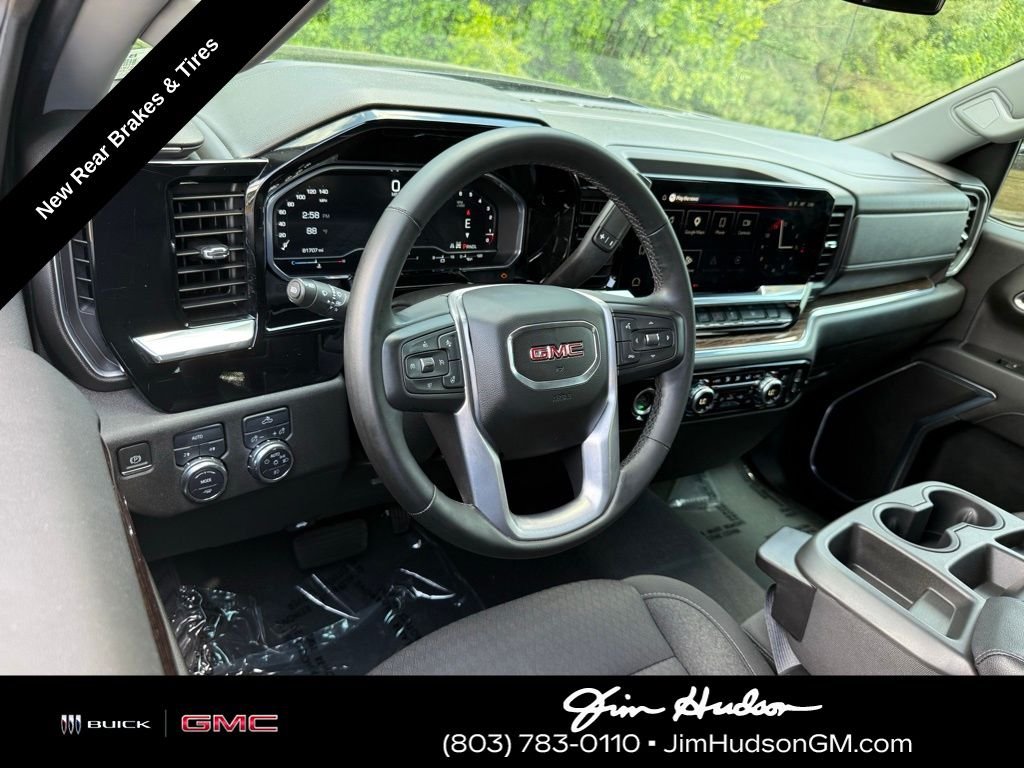 Used 2023 Black GMC Elevation image 4