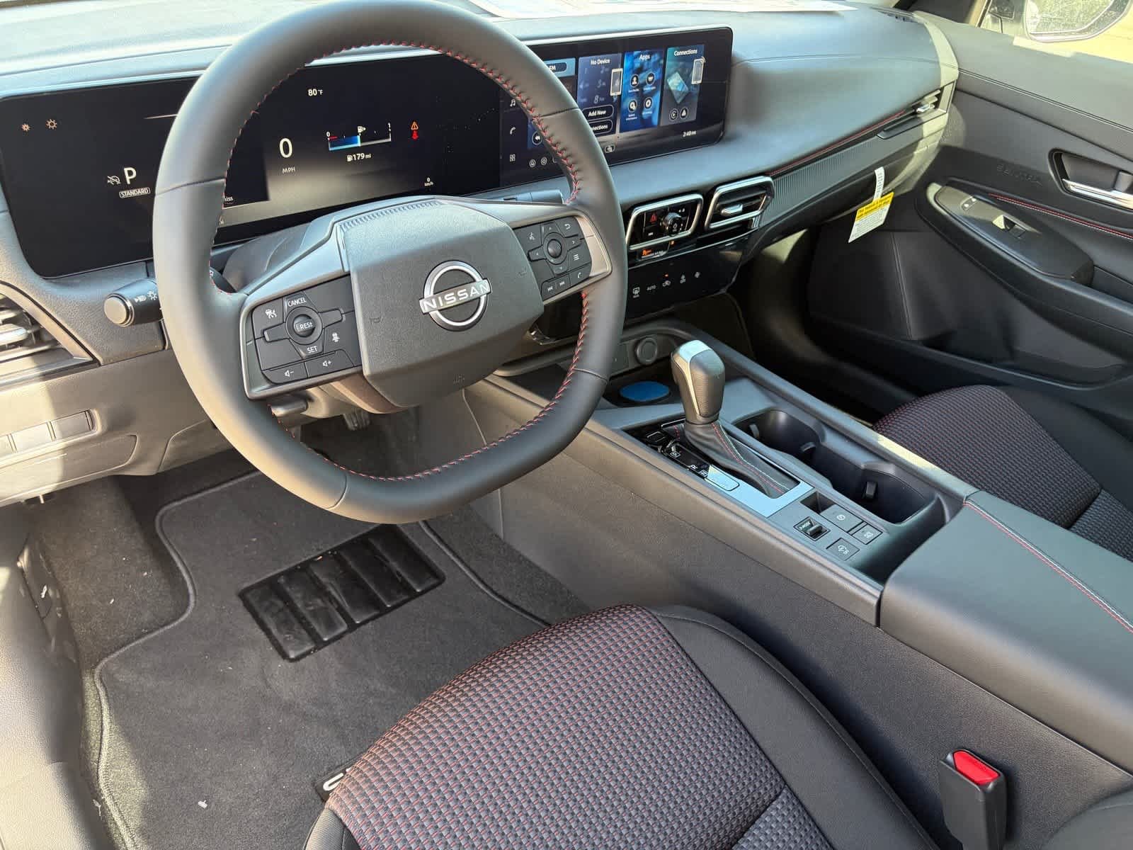 New 2027 Aspen White Tricoat/Super Black Nissan SR image 17