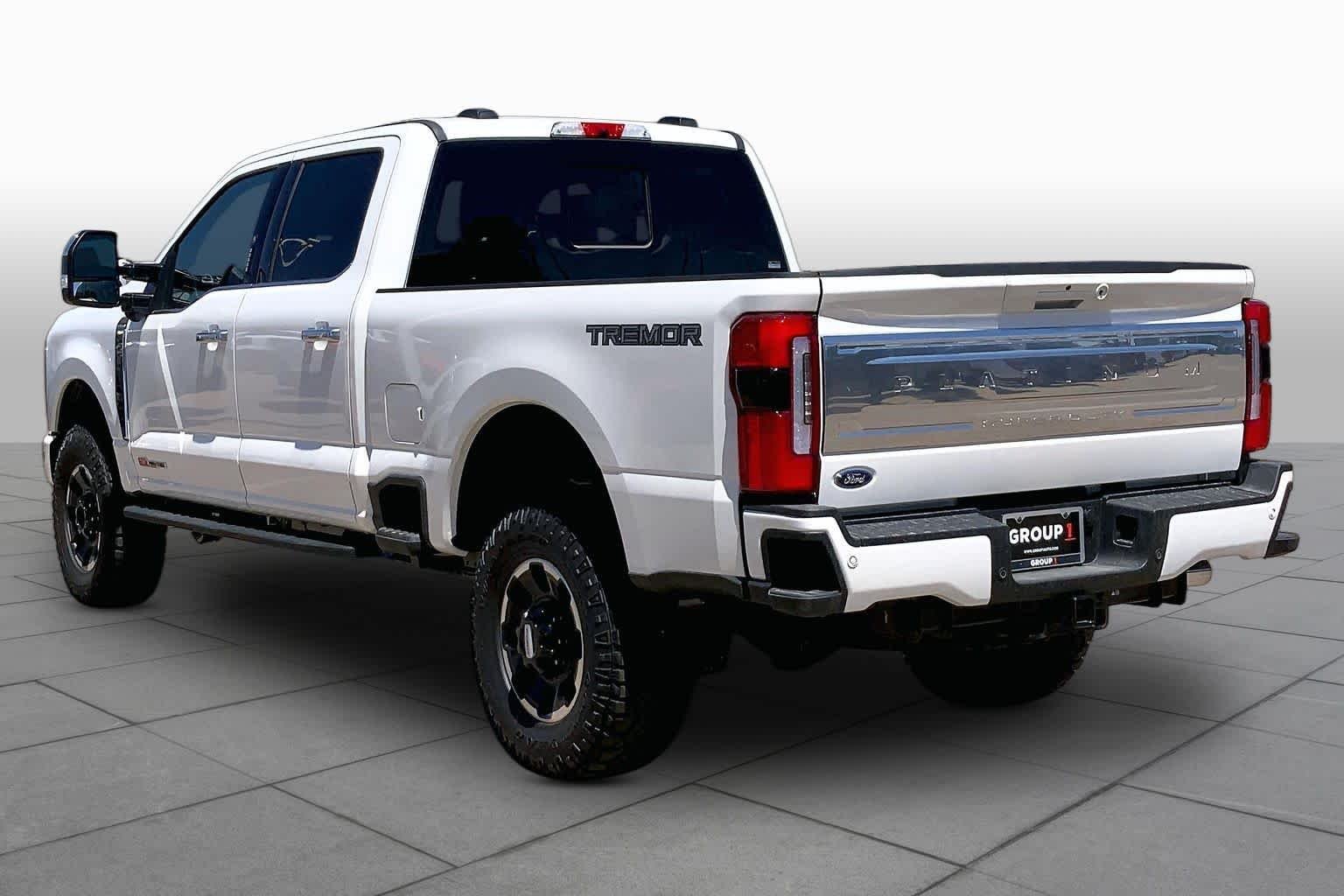 New 2026 Star White Metallic Tri-Coat Ford F-250® Platinum® image 12