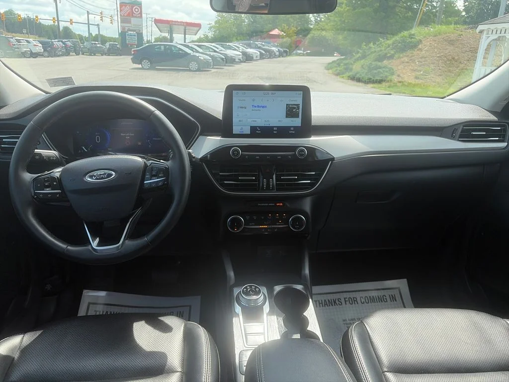 Used 2022 White Ford SEL image 13