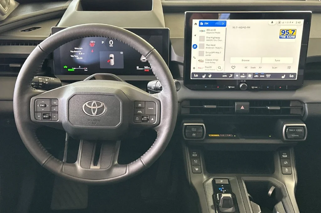 New 2026 Wind Chill Pearl <sup>1</sup> Toyota  Limited image 16