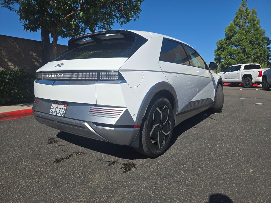 Used 2024 White Hyundai Limited image 7