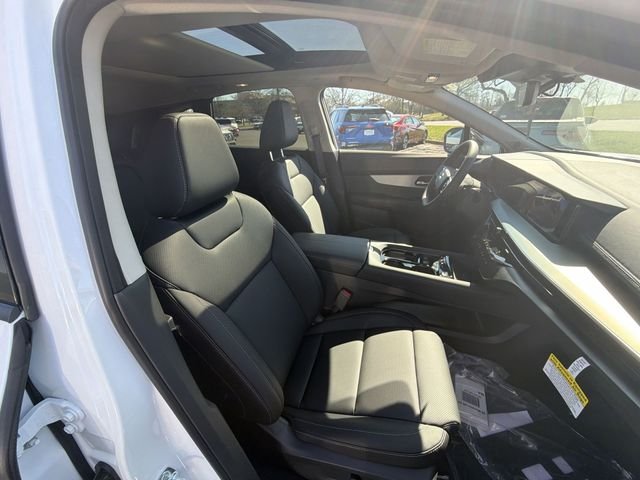 New 2026 Everest White Pearl TriCoat Nissan SL image 24