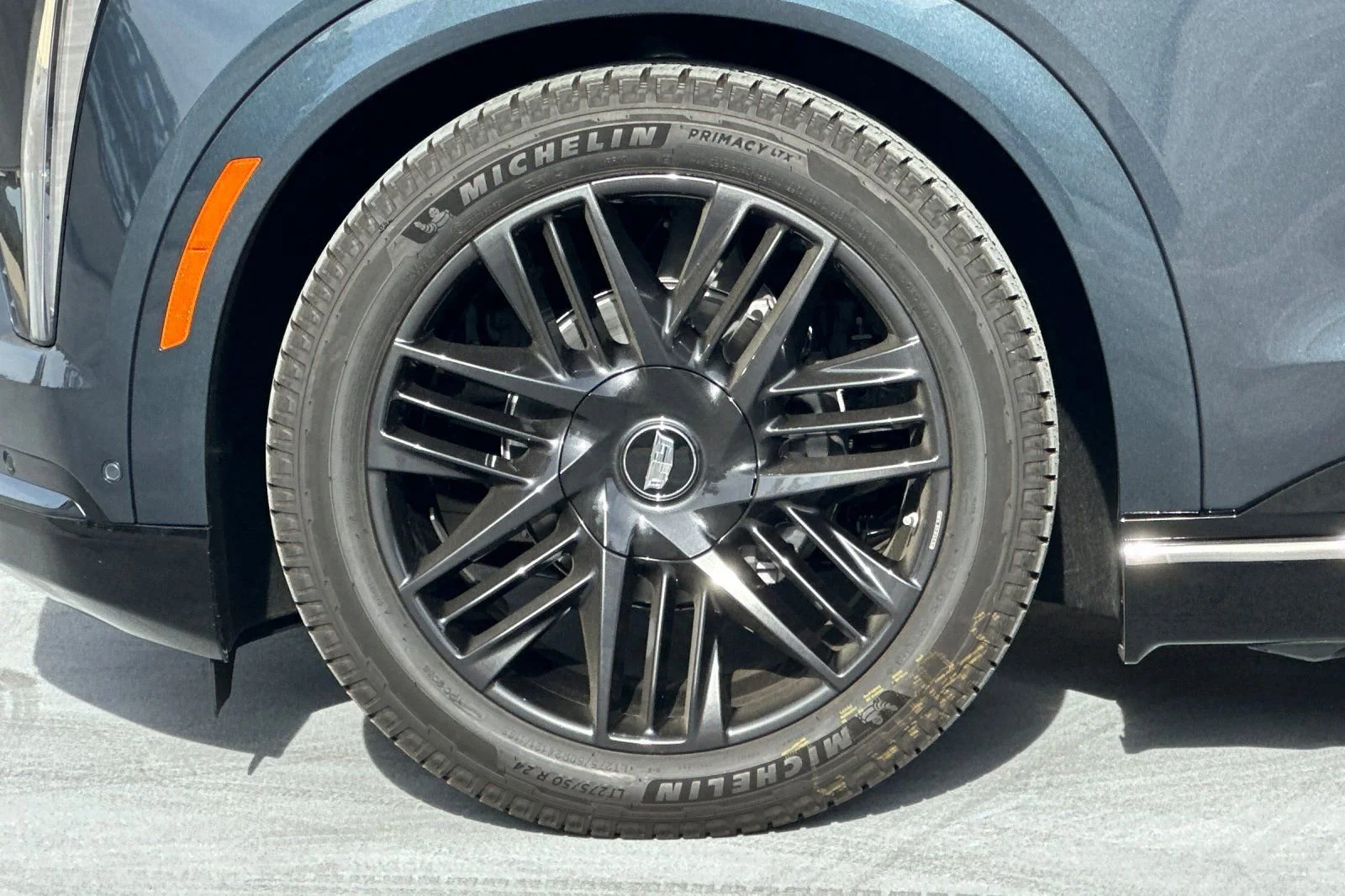 2025 Cadillac Escalade IQ Sport 1 - Photo 25