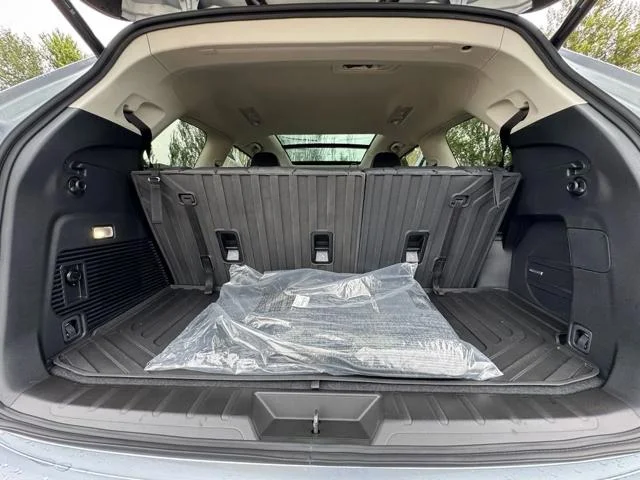 New 2026 ICE SILVER METALLIC Subaru Limited 7-Passenger image 49