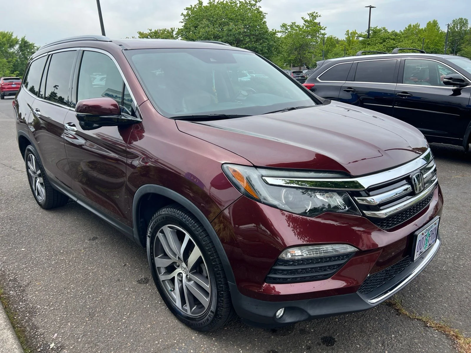Used 2018 Deep Scarlet Pearl Honda Touring image 3