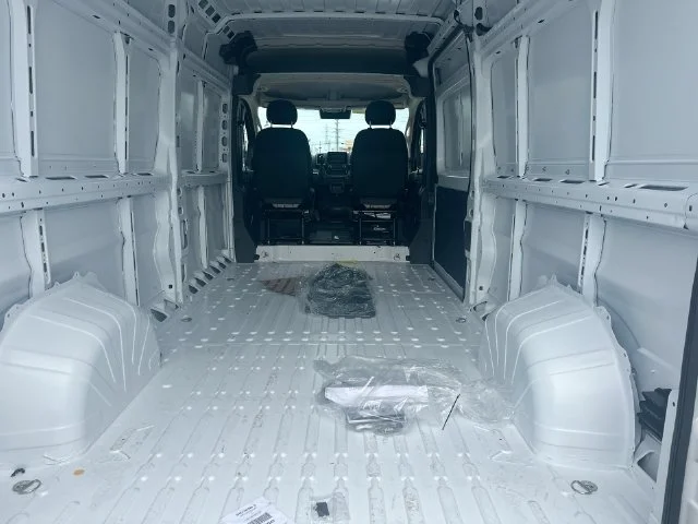 New 2026 Bright White Clear-Coat Exterior Paint RAM High Roof image 13