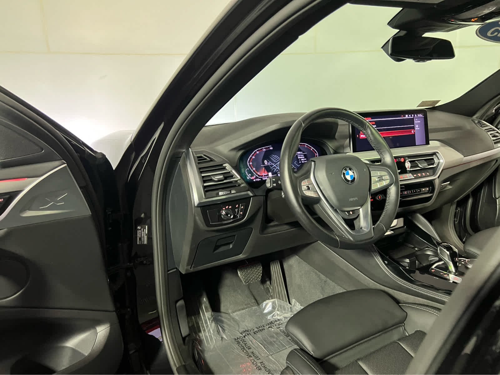 Used 2025 Black Sapphire Metallic BMW xDrive30i image 23