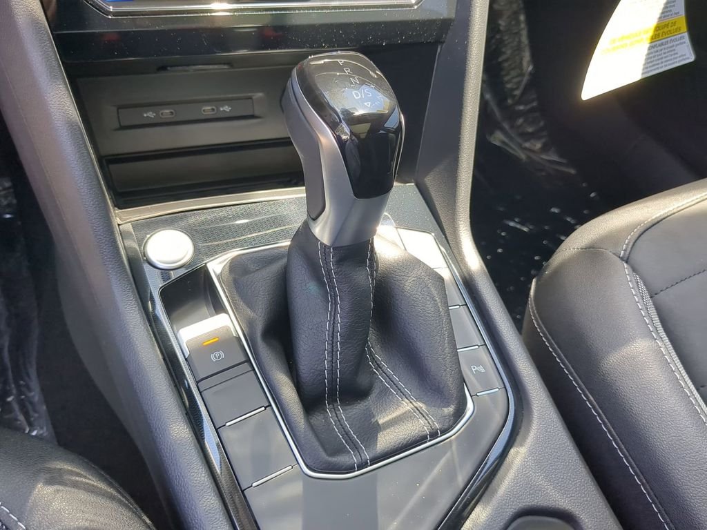 New 2026 Gray Volkswagen 1.5T SE Black image 25