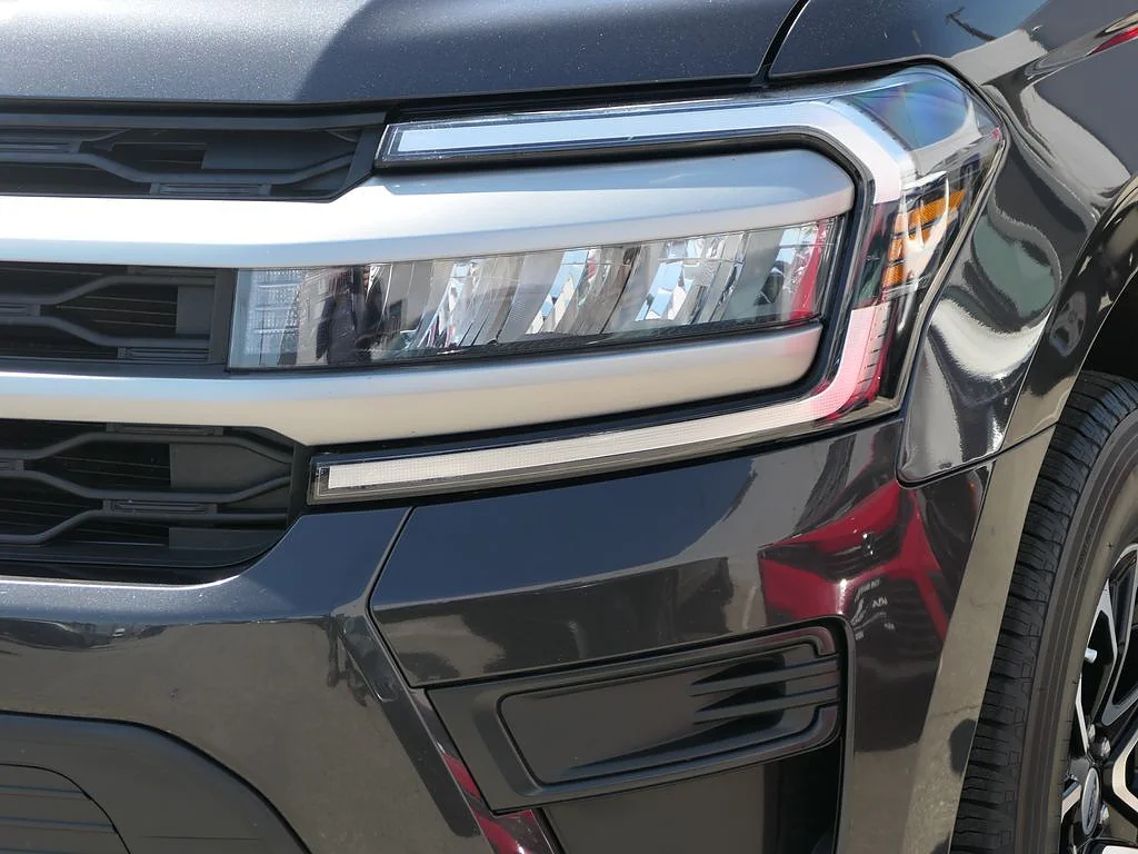Used 2024 Dark Matter Gray Ford XLT image 8