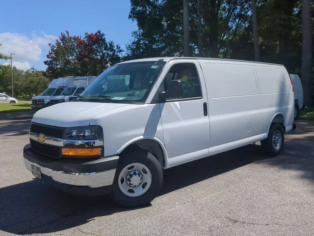 2026 Chevrolet Express Cargo 1WT