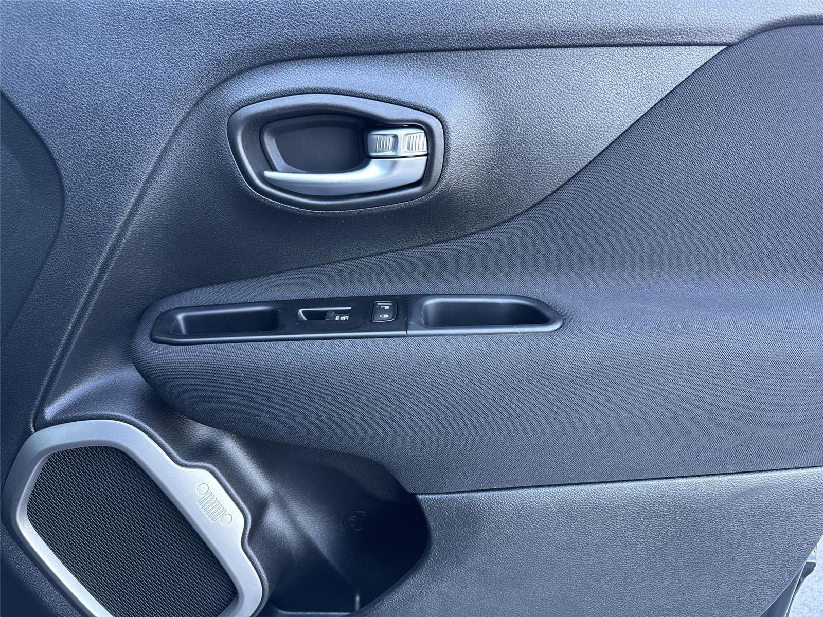 2021 Jeep Renegade 80TH Edition - Photo 32