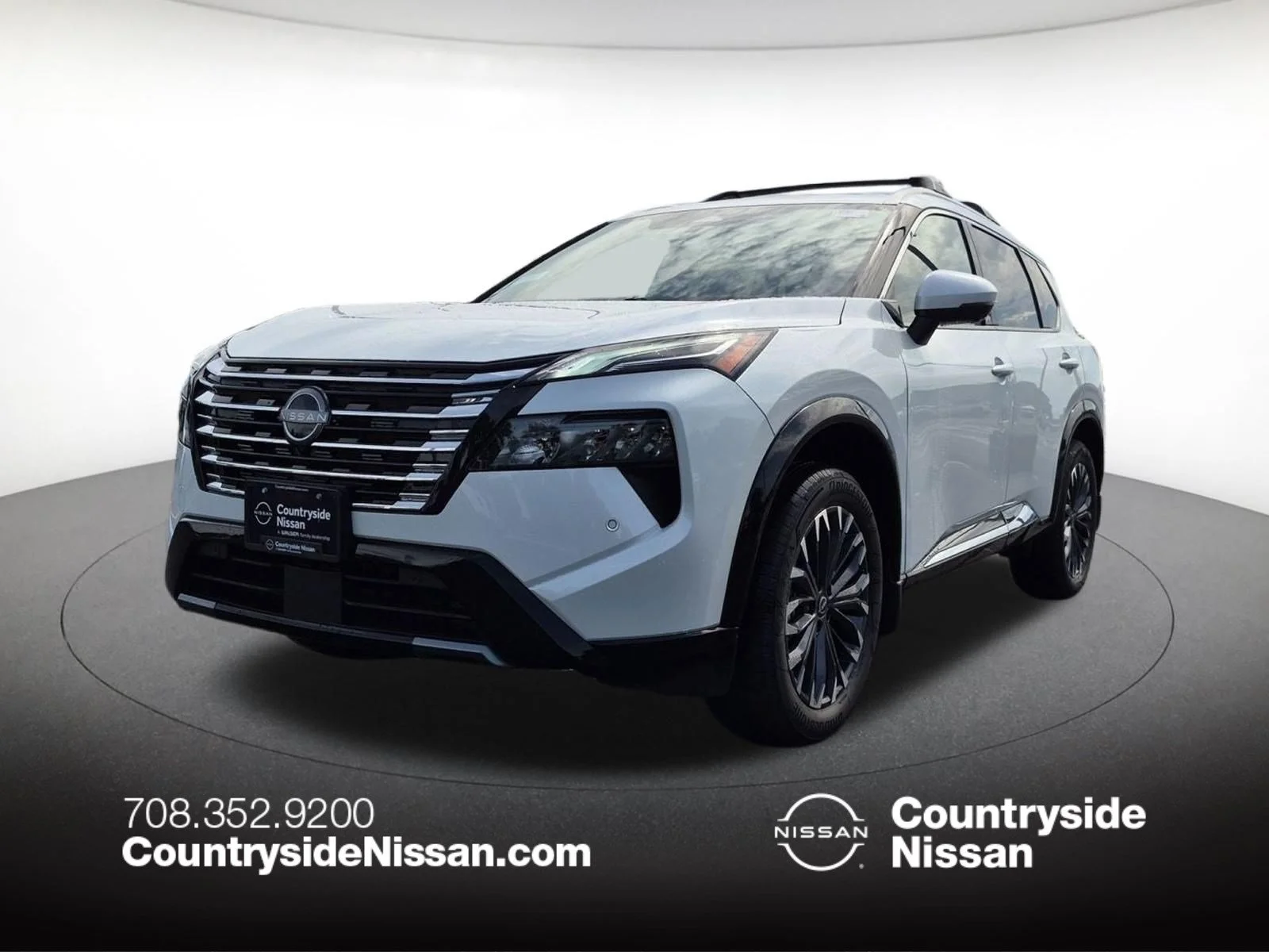 New 2026 Everest White Pearl TriCoat Nissan Platinum image 1