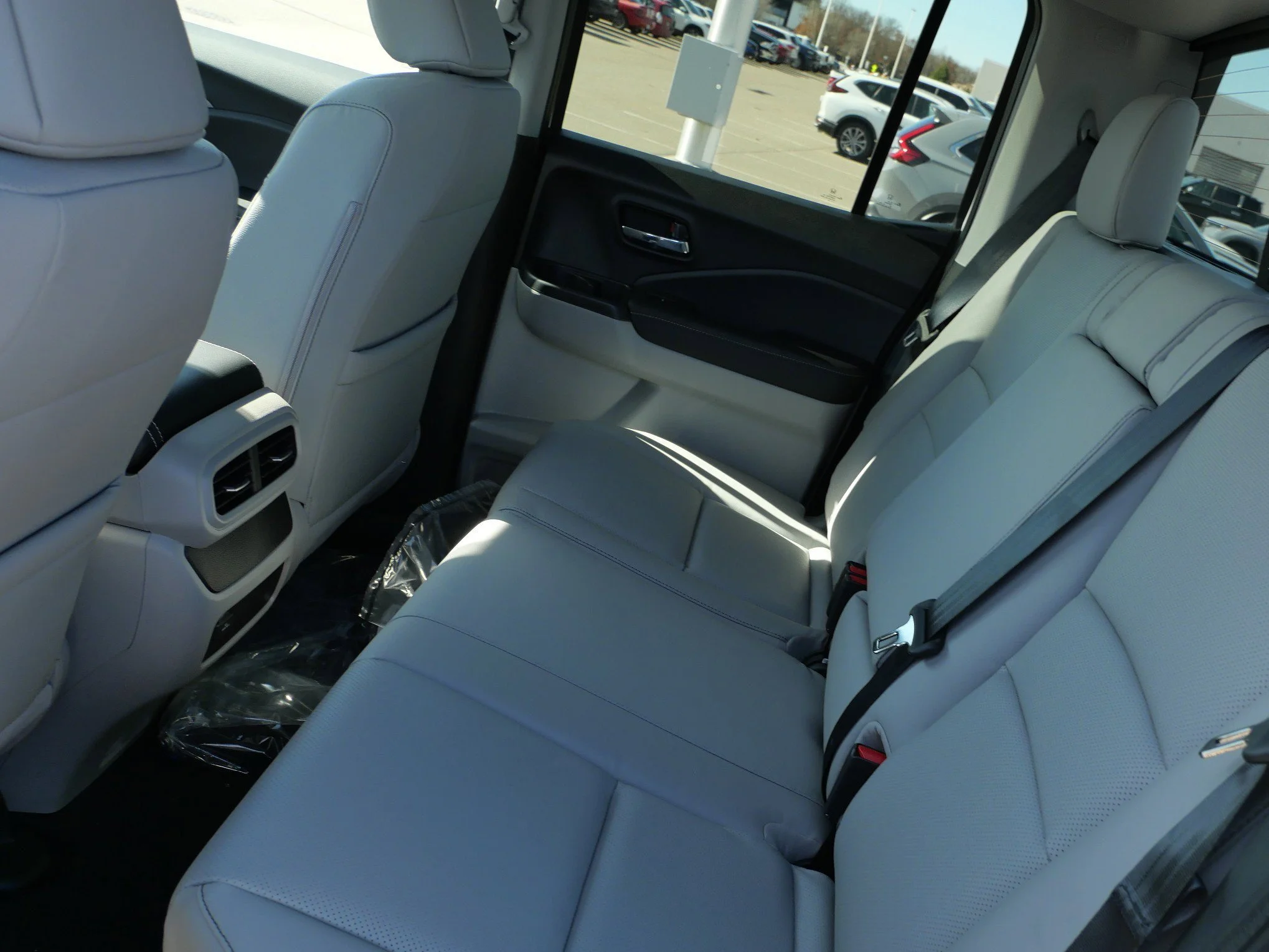 New 2026 Platinum White Pearl Honda RTL image 7