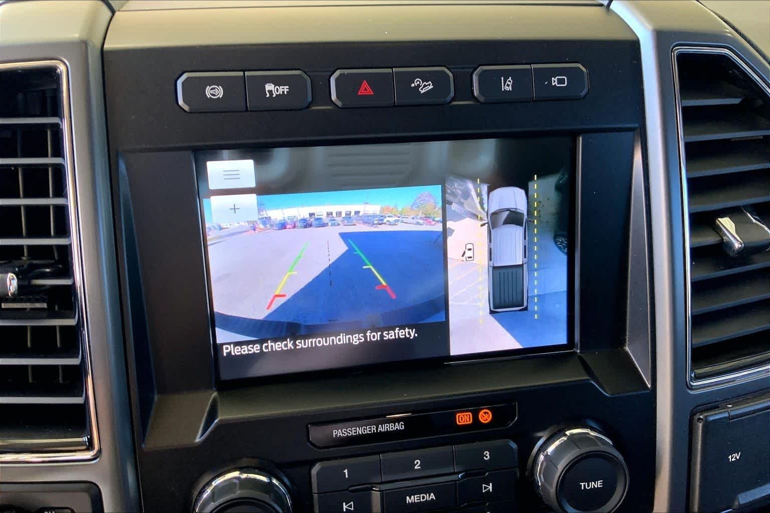 Used 2020 Agate Black Metallic Ford XLT image 28