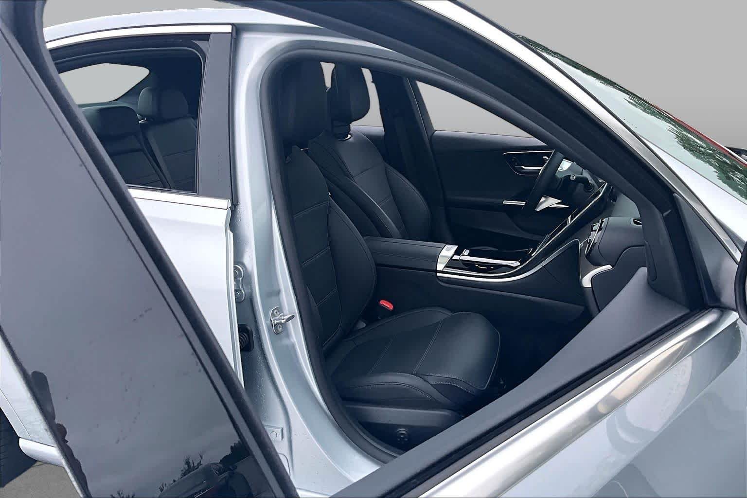Used 2024 Cirrus Silver Metallic Mercedes-Benz C 300 image 9