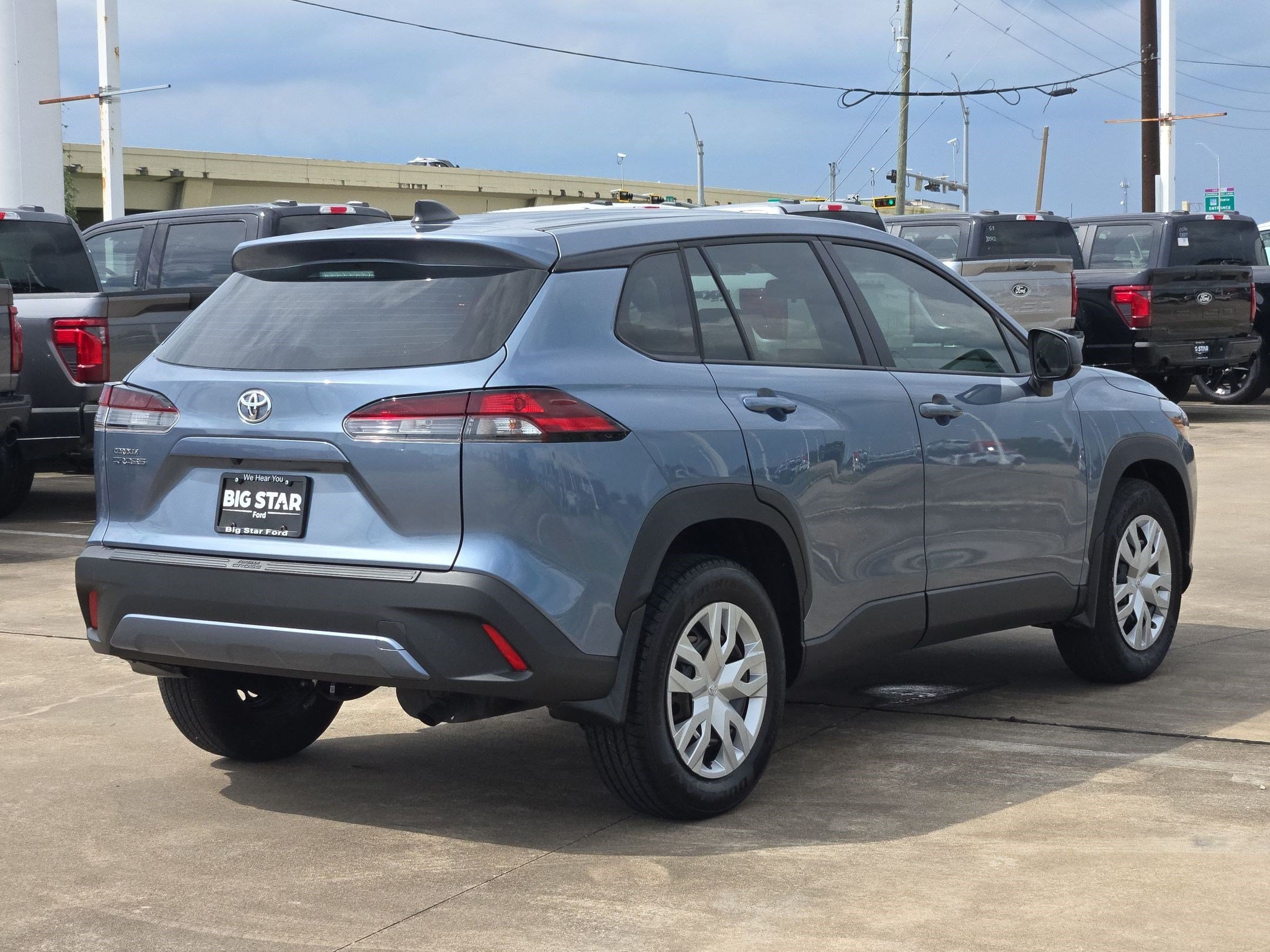 Used 2026 Blue Toyota L image 3