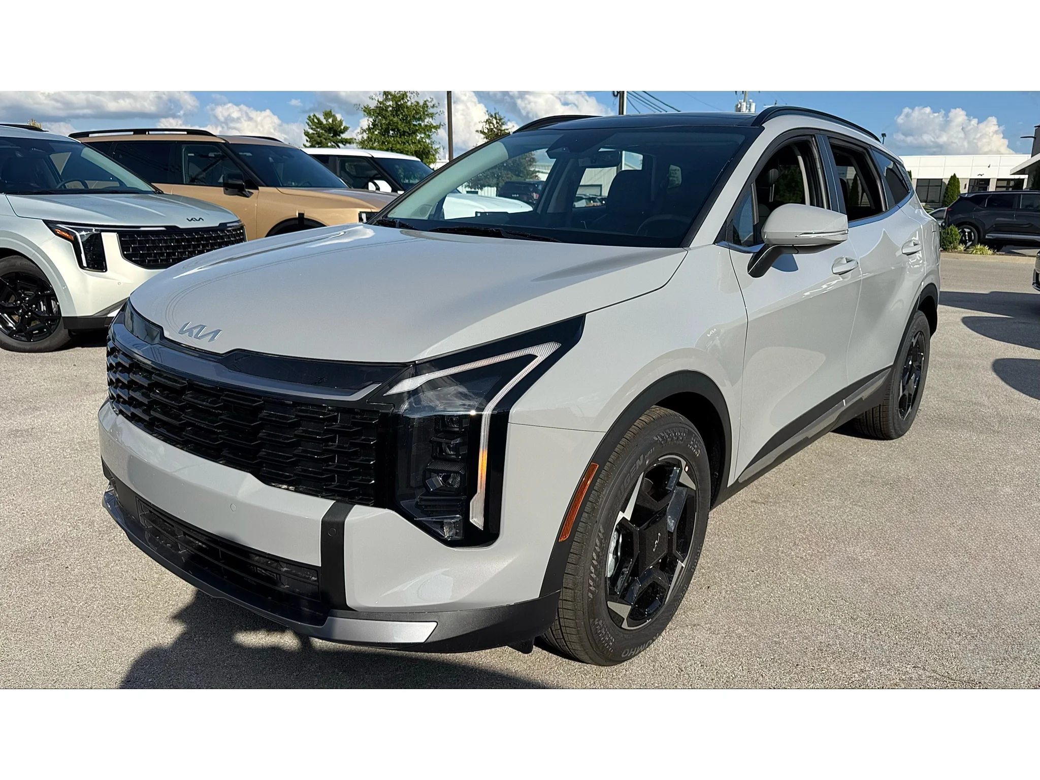 New 2027 Wolf Gray Kia EX image 29