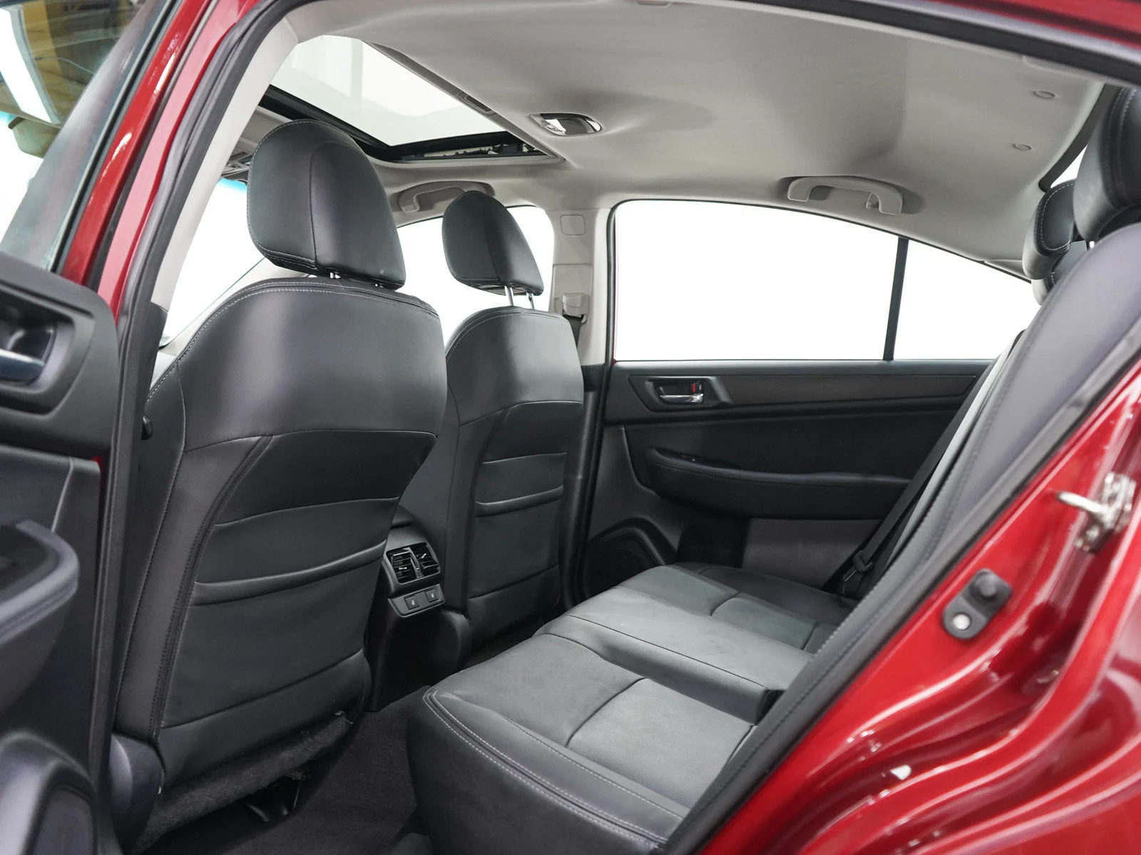 Used 2017 Venetian Red Pearl Subaru 2.5i Limited image 17