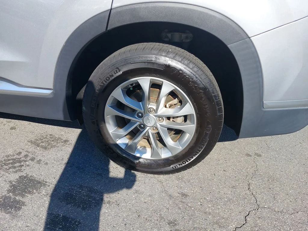 Used 2020 Silver Hyundai SEL image 30