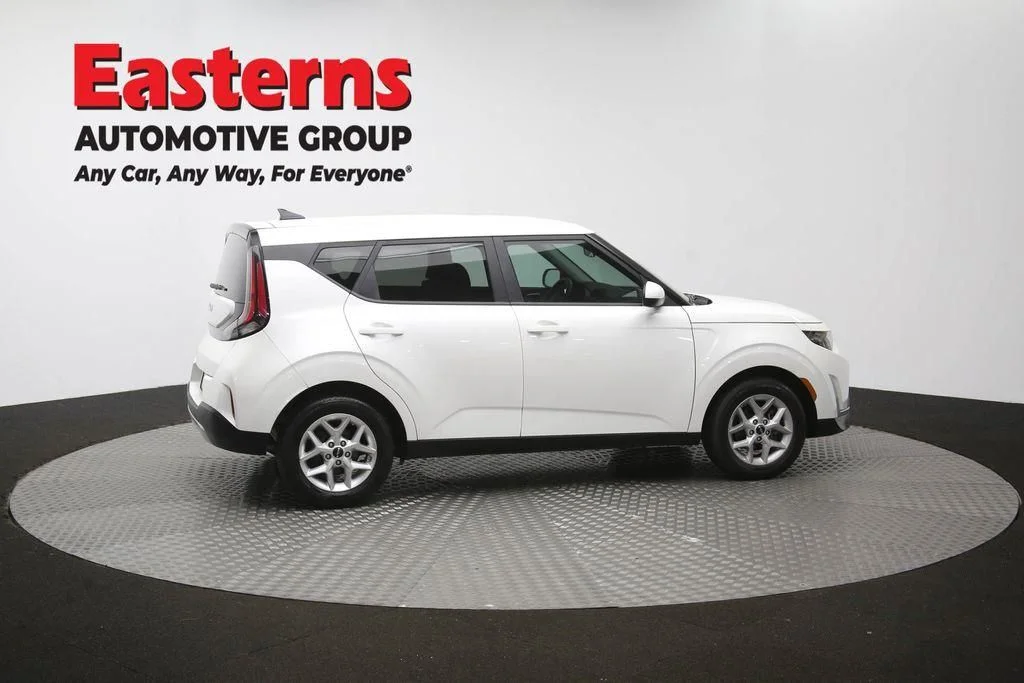 Used 2023 White Kia LX image 46