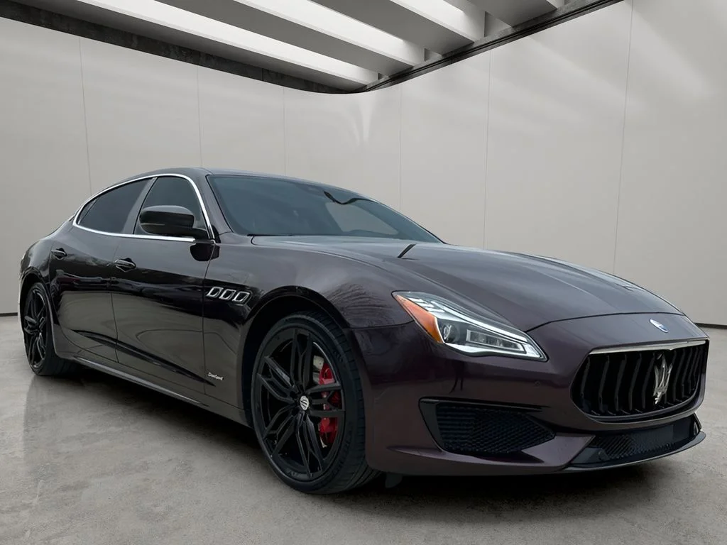 Used 2021 Rosso Folgore Metallic Maserati Ghibli S GranSport image 3