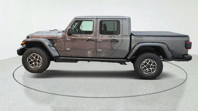 New 2027 Granite Crystal Metallic Clearcoat Jeep Rubicon X image 6