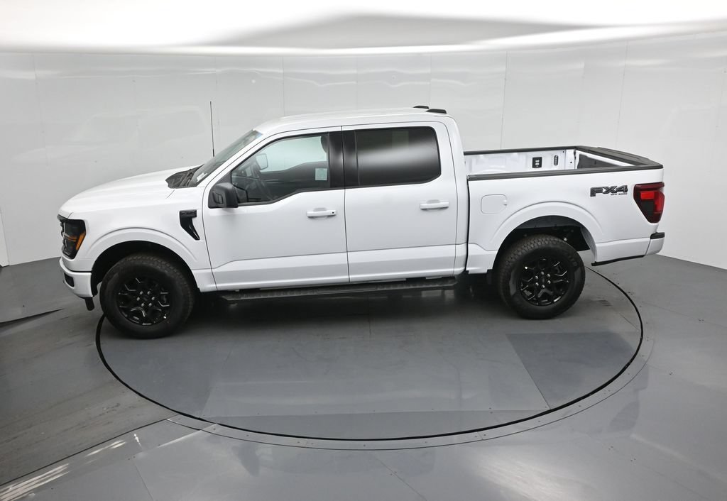 New 2026 White Ford XLT image 38