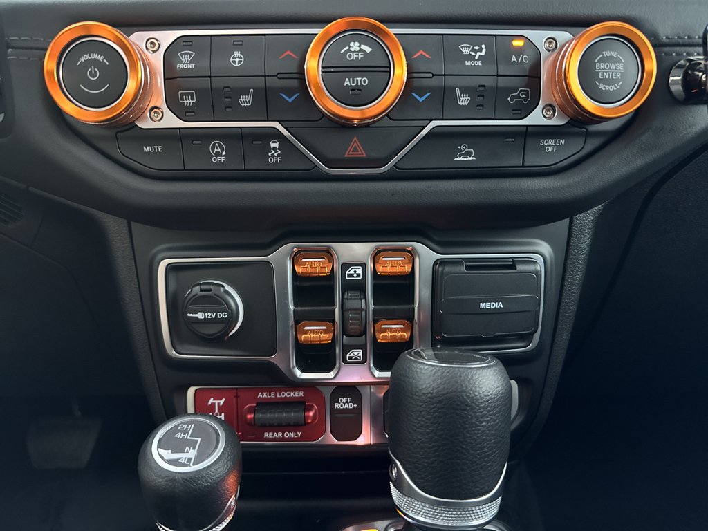 Used 2025 Hydro Blue Pearlcoat Jeep Mojave image 23