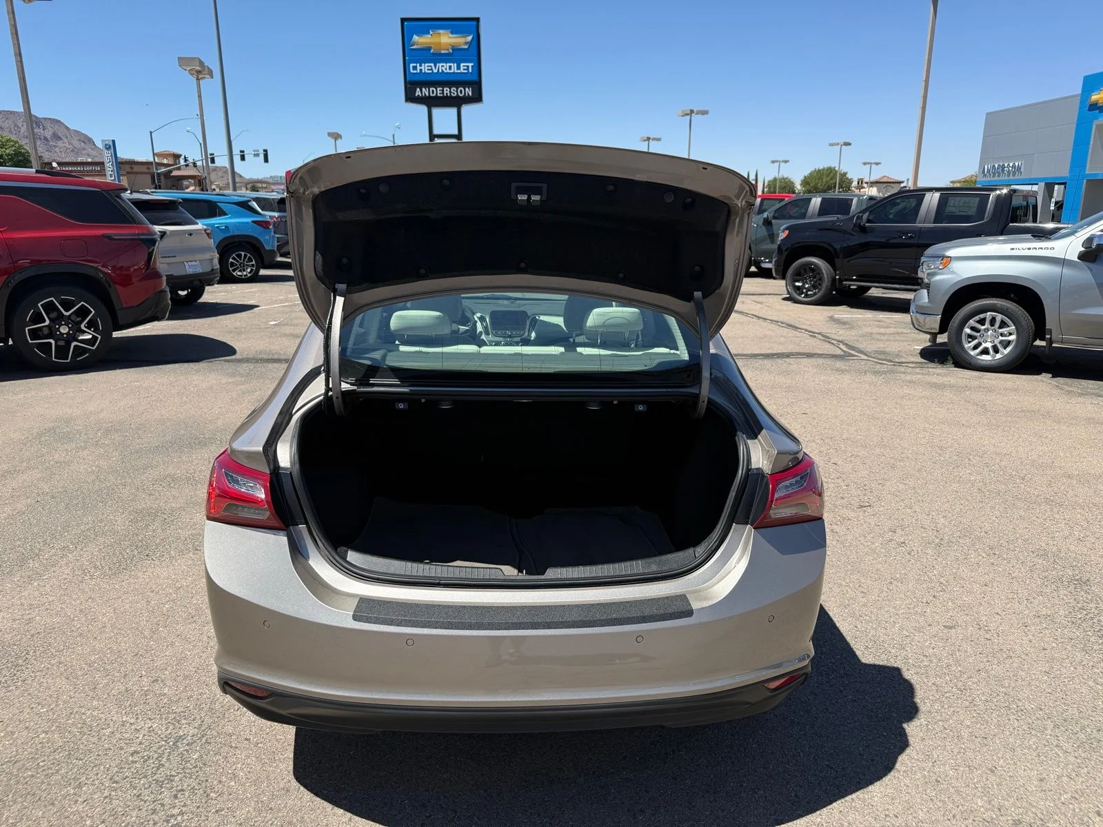 2024 Chevrolet Malibu 2LT - Photo 38