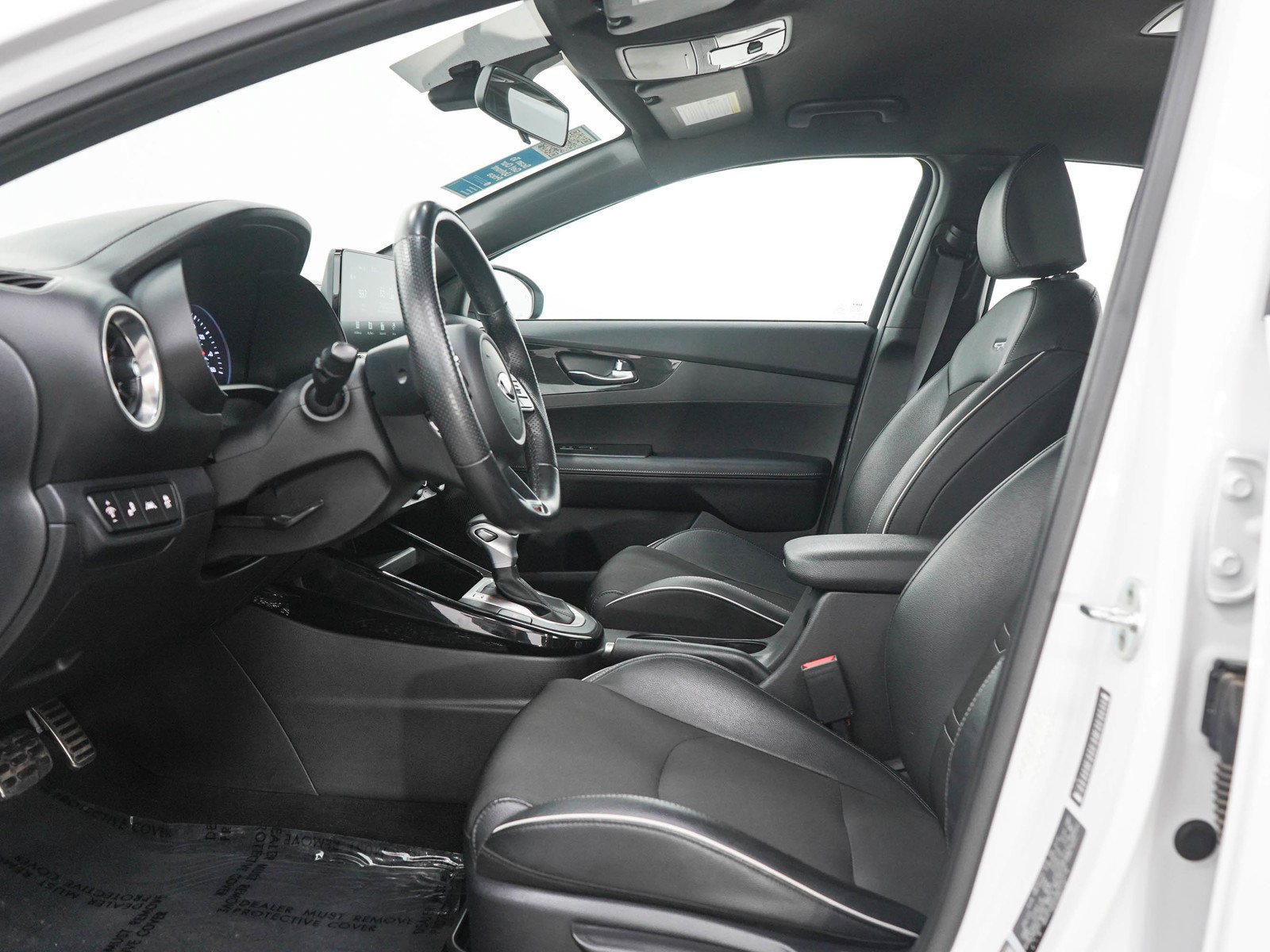 Used 2021 Snow White Pearl Kia GT-Line image 22