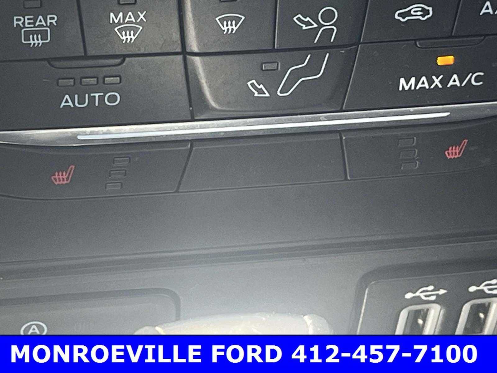 Used 2019 Blue Candy Metallic Tinted Clearcoat Ford SE image 30