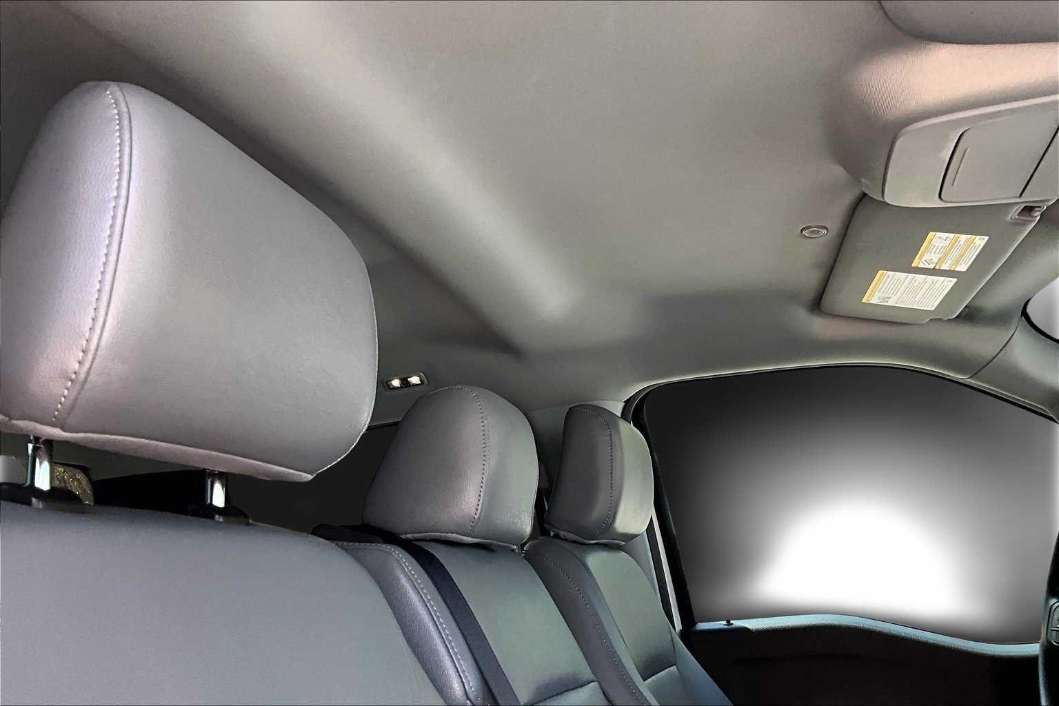 Used 2023 Oxford White Ford XL image 37