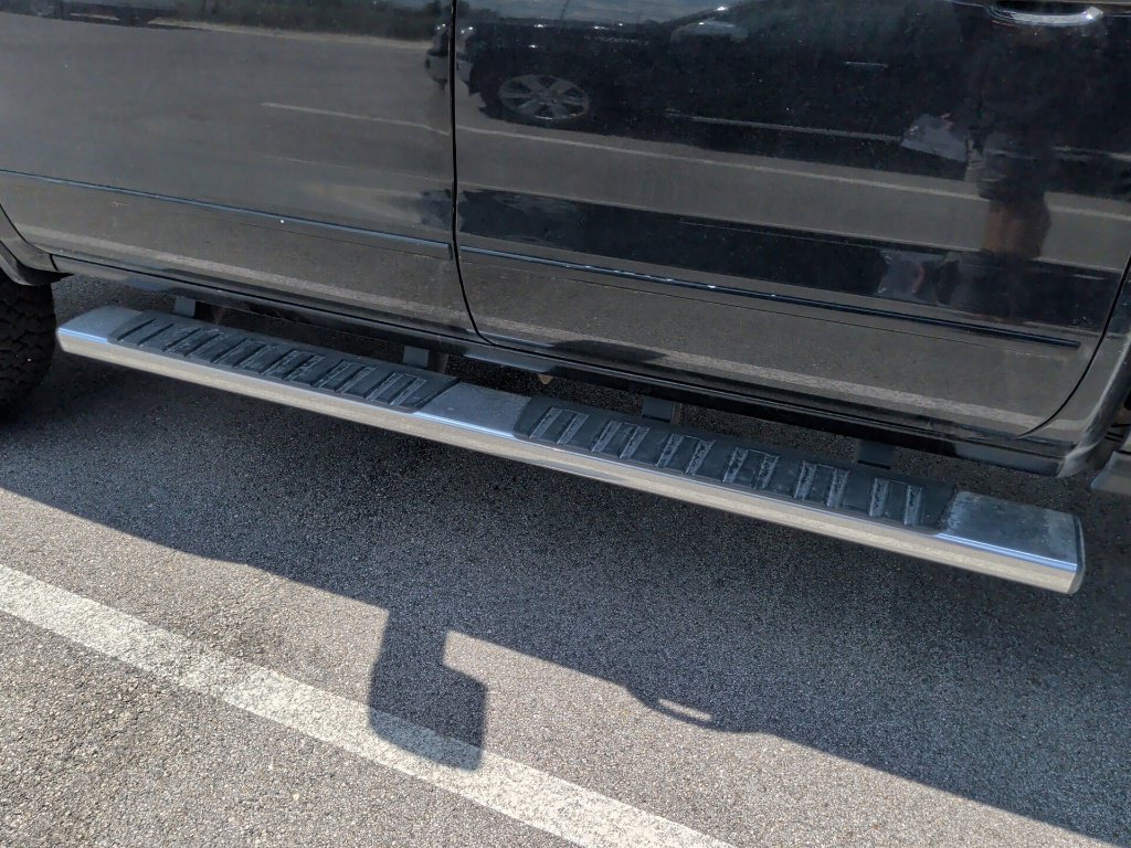 Used 2018 Onyx Black GMC Denali image 11