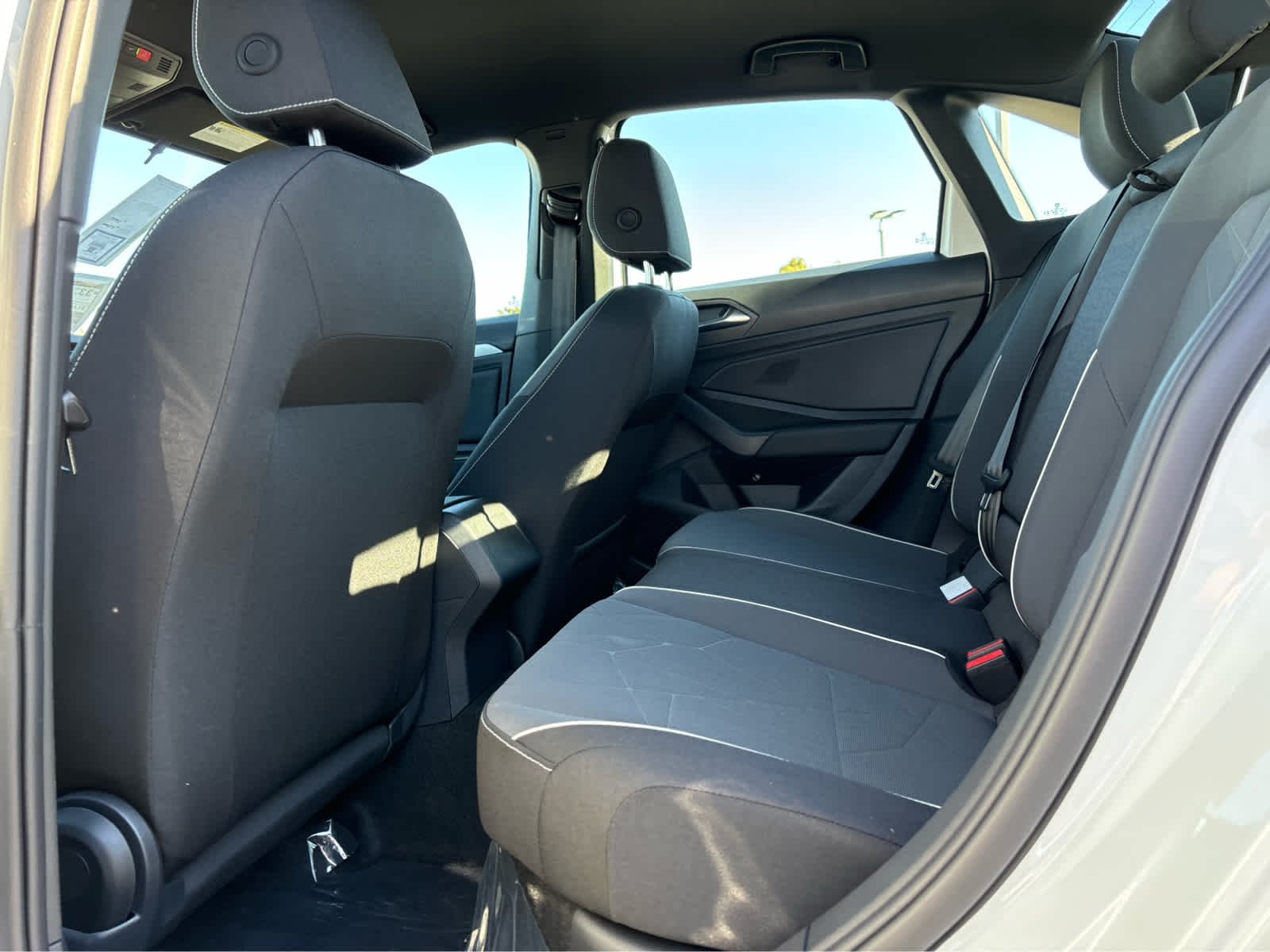 2025 Volkswagen Jetta Sport - Photo 13
