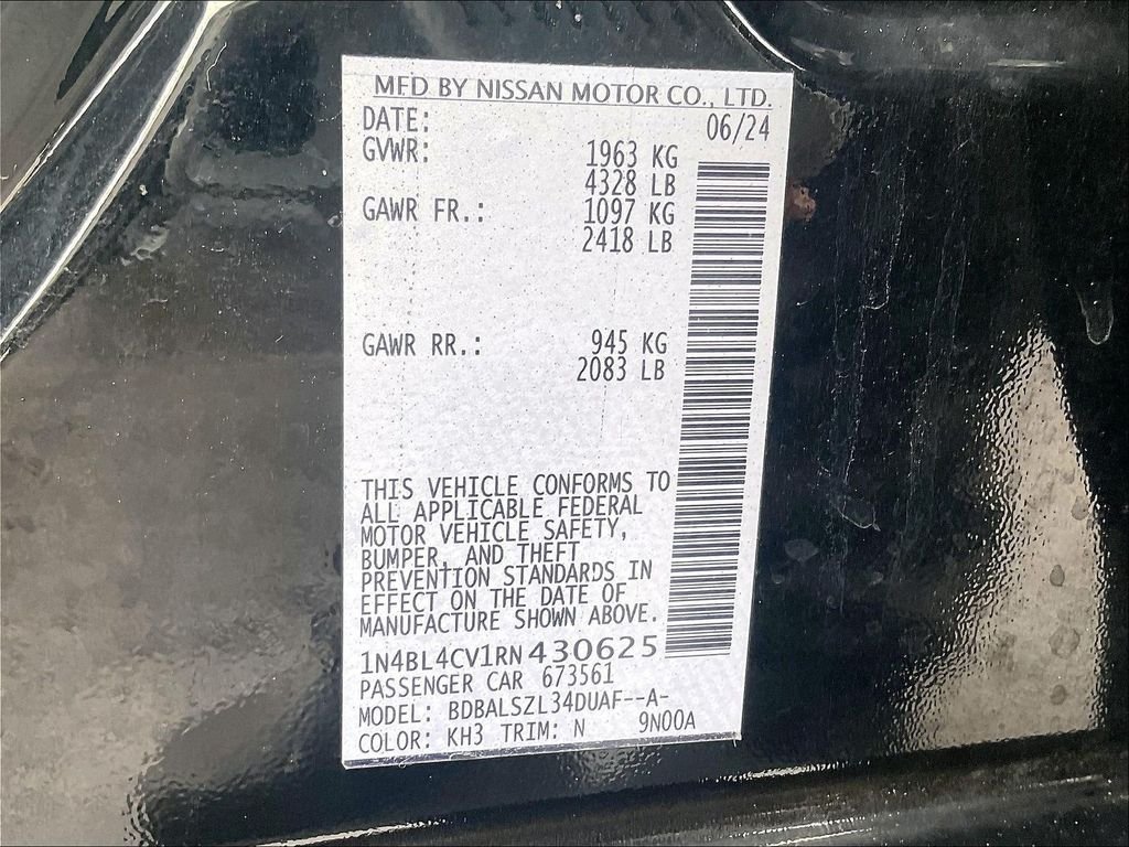 Used 2024 Black Nissan 2.5 SR image 33