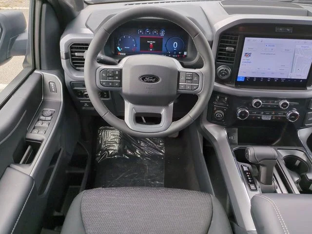 New 2026 Carbonized Gray Metallic Ford XLT image 16