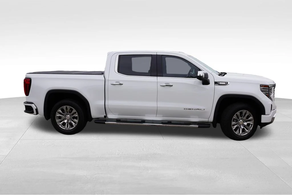 Used 2023 Summit White GMC Denali image 3