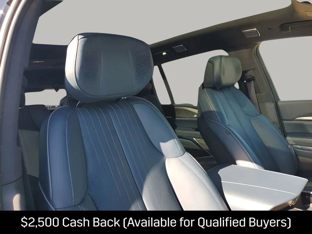 2025 Cadillac Escalade IQ Sport 2 - Photo 15