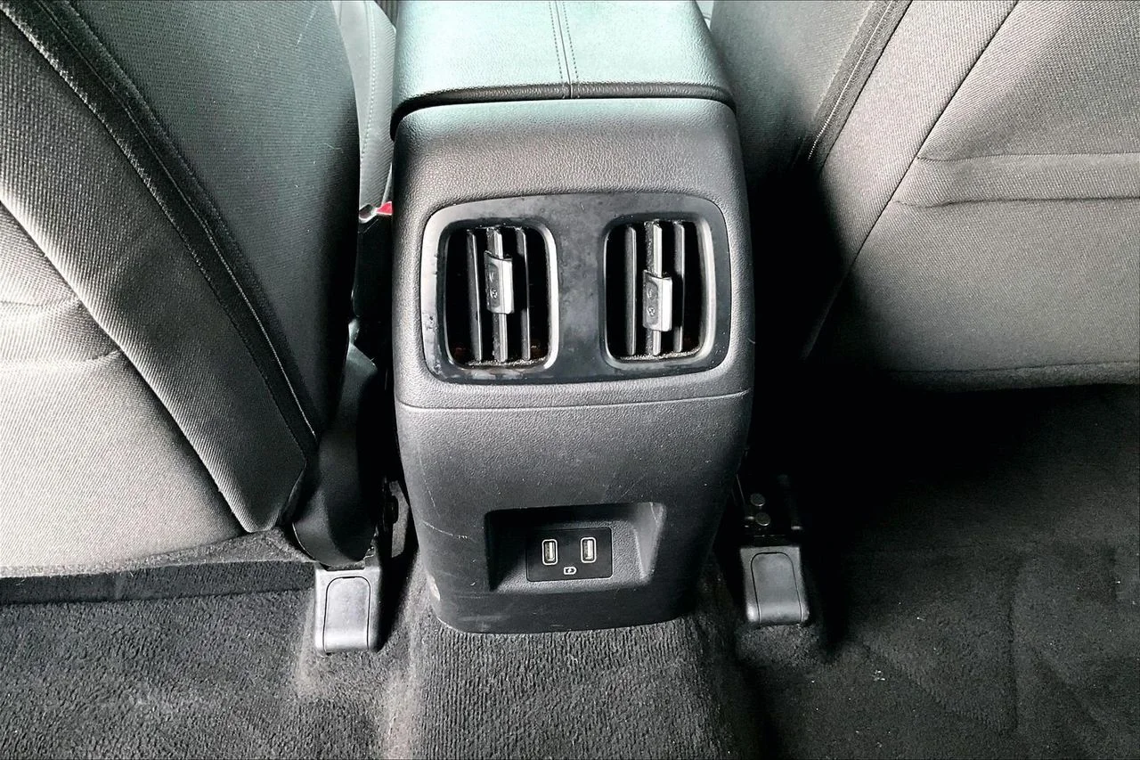 Certified Used 2024 White Hyundai SEL image 14