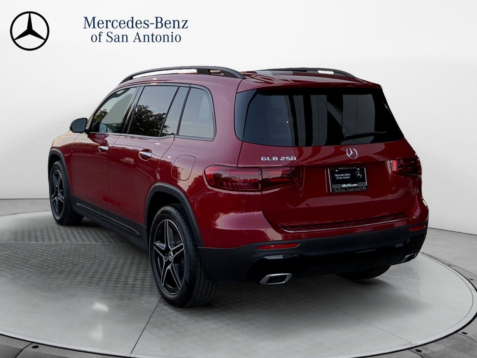New 2026 MANUFAKTUR Patagonia Red Metallic Mercedes-Benz GLB 250 image 30