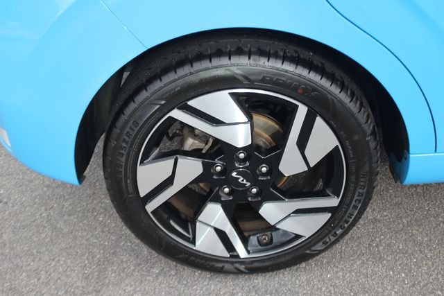 Used 2023 Blue Kia GT-Line image 35