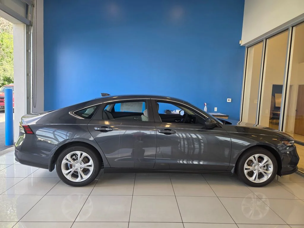 New 2026 Meteorite Gray Metallic Honda LX image 5