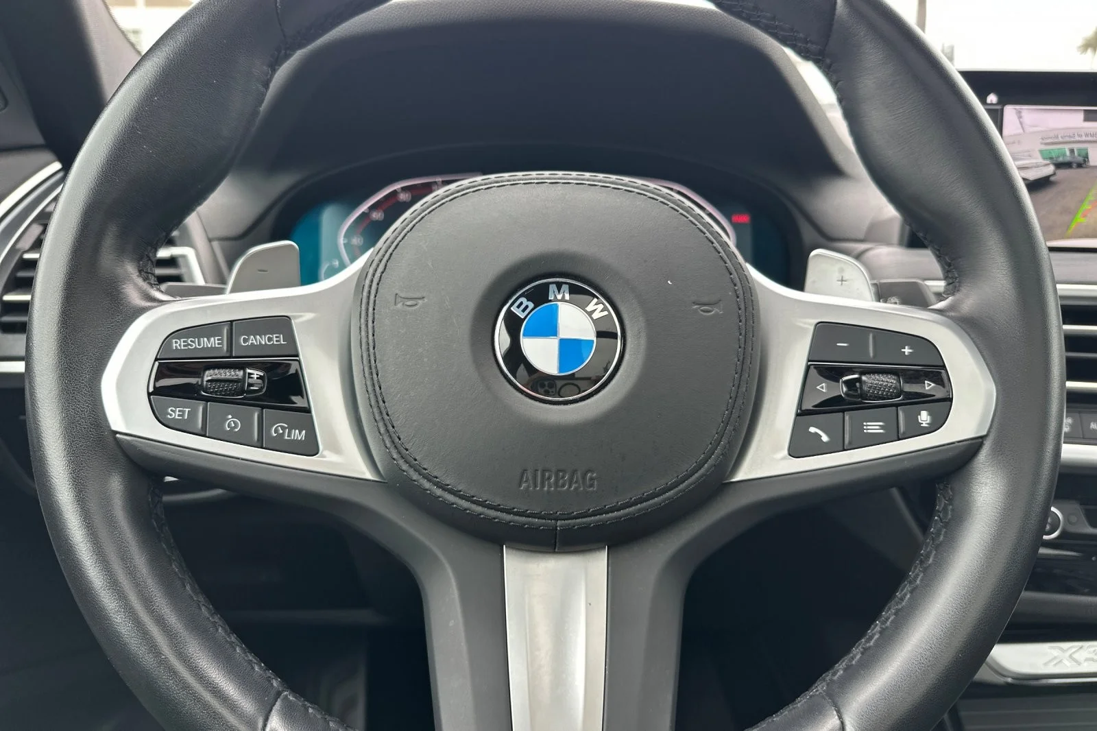 Used 2024 Alpine White BMW sDrive30i image 23