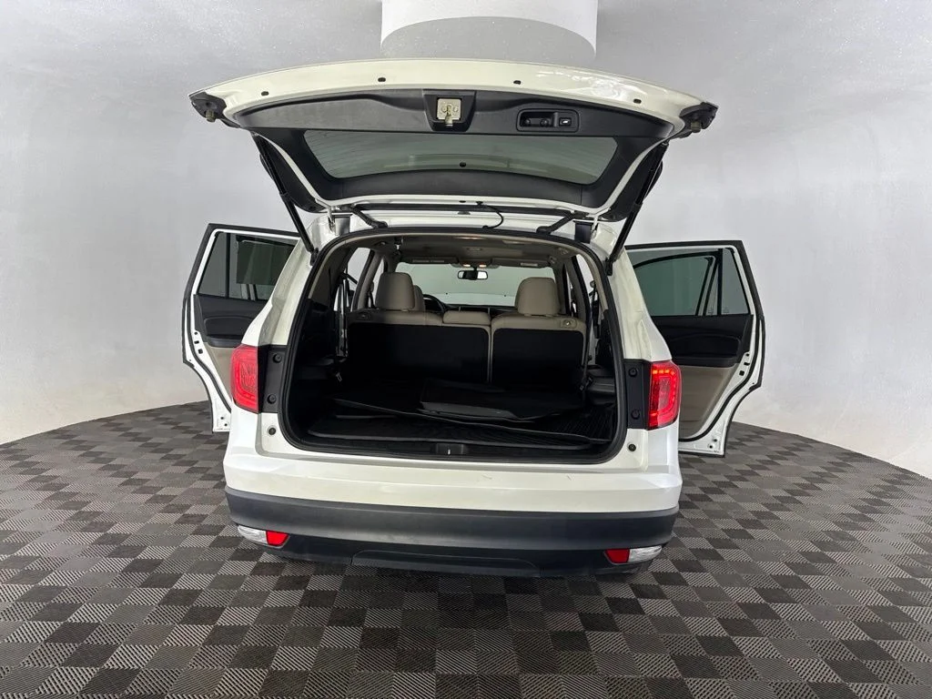 Certified Used 2018 White Honda EX-L image 16