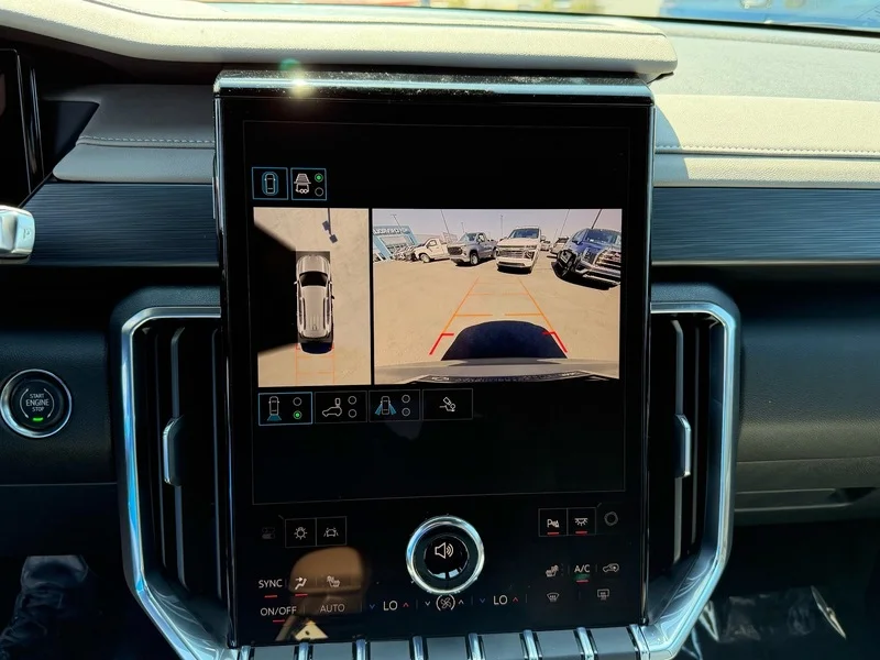 New 2026 Sterling Metallic GMC Elevation image 11