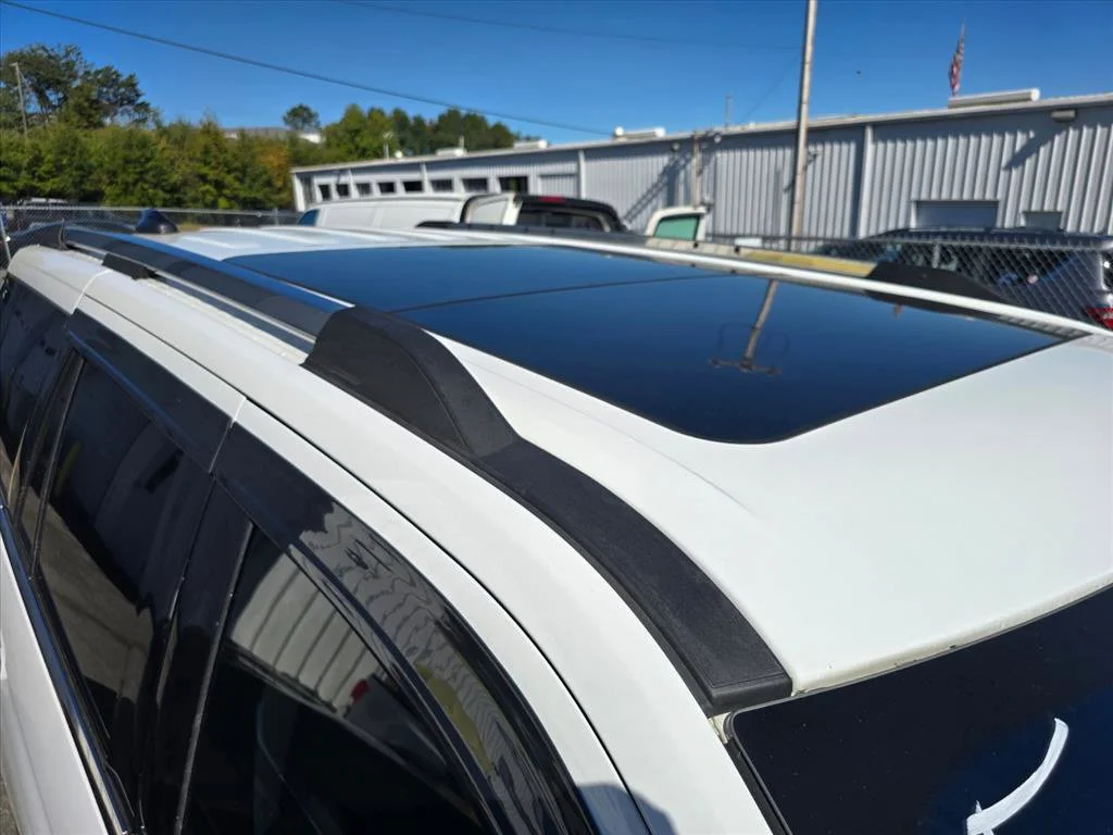 Used 2025 White Ford Platinum image 14